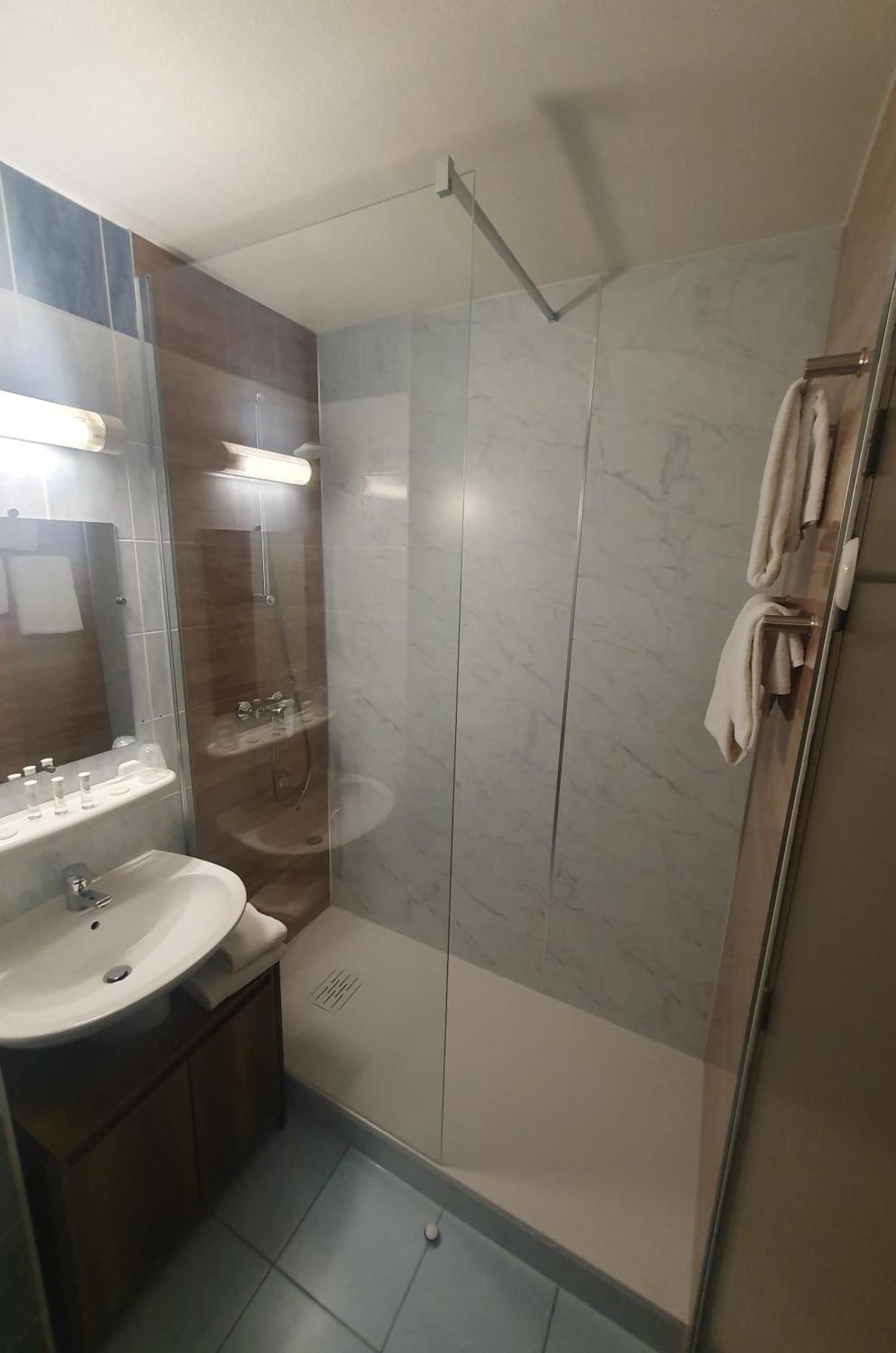 Hotel Salea Pornic Bagian luar foto